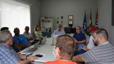 EEL-USP: Reunião na Sala do Diretor sobre modernização da rede elétrica do Campus